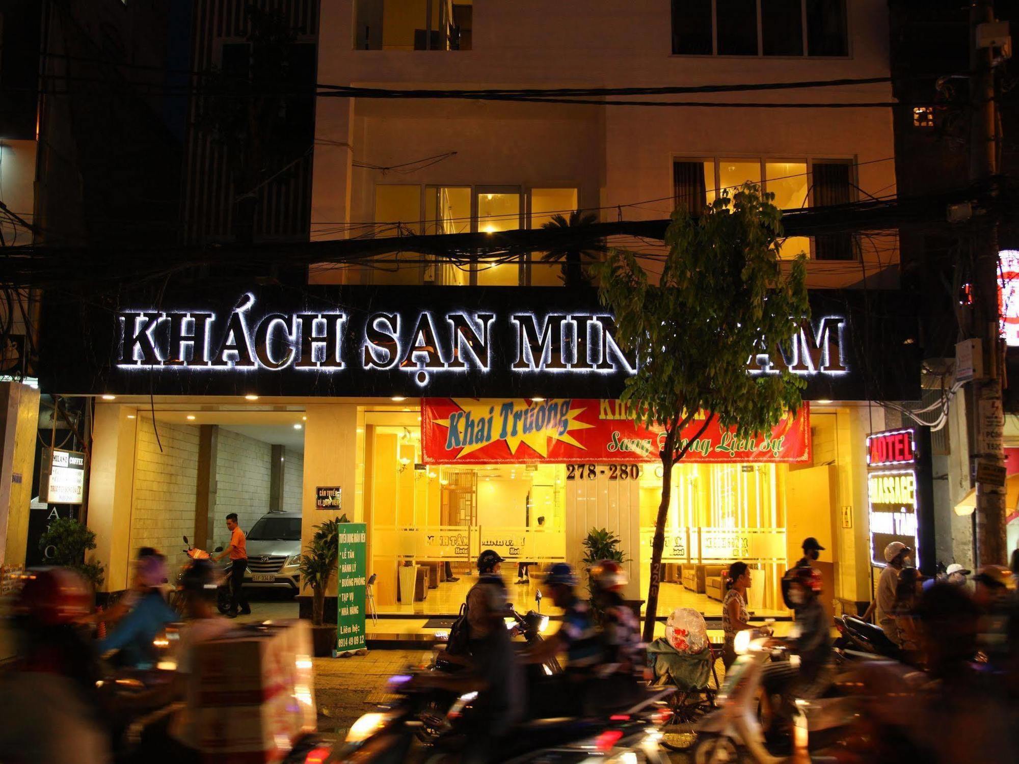 Minh Tam And Cidade de Ho Chi Minh